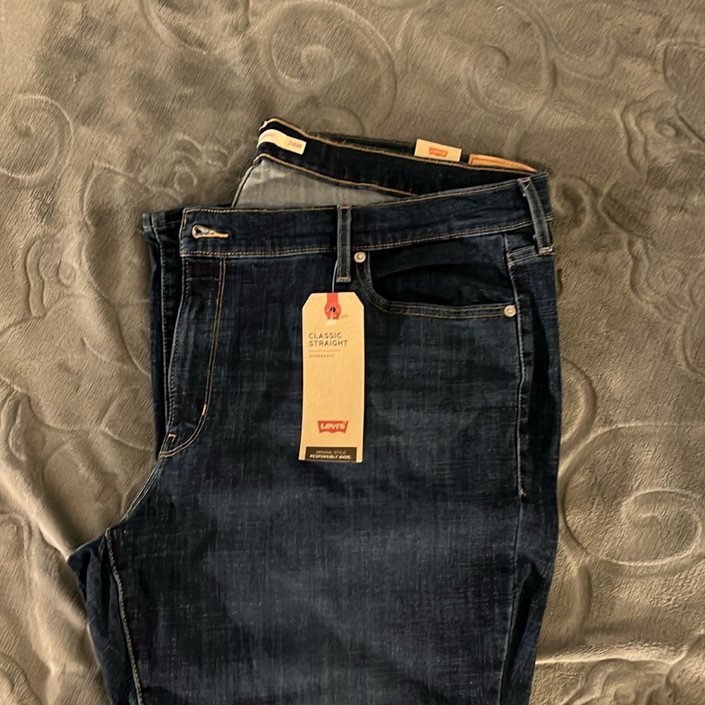 Levi’s Classic Straight Hypersoft Stretch Jeans